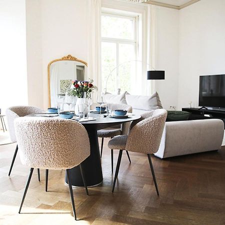 Palais Passy~Design Suite Mit Ausblick Im Zentrum 비스바덴 외부 사진