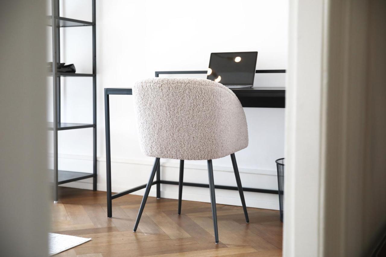 Palais Passy~Design Suite Mit Ausblick Im Zentrum 비스바덴 외부 사진